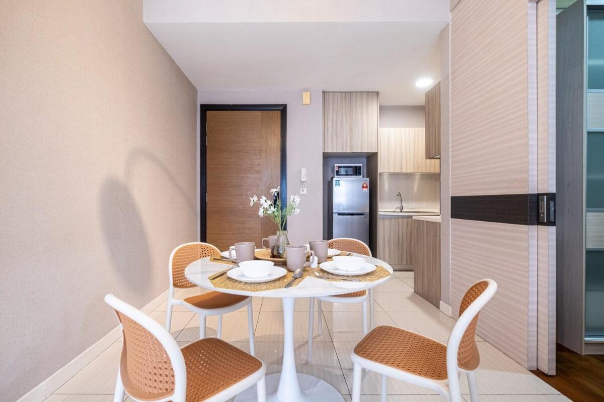 Sunset French 2bedroom Kids Play The Elements Pangsapuri Kuala Lumpur