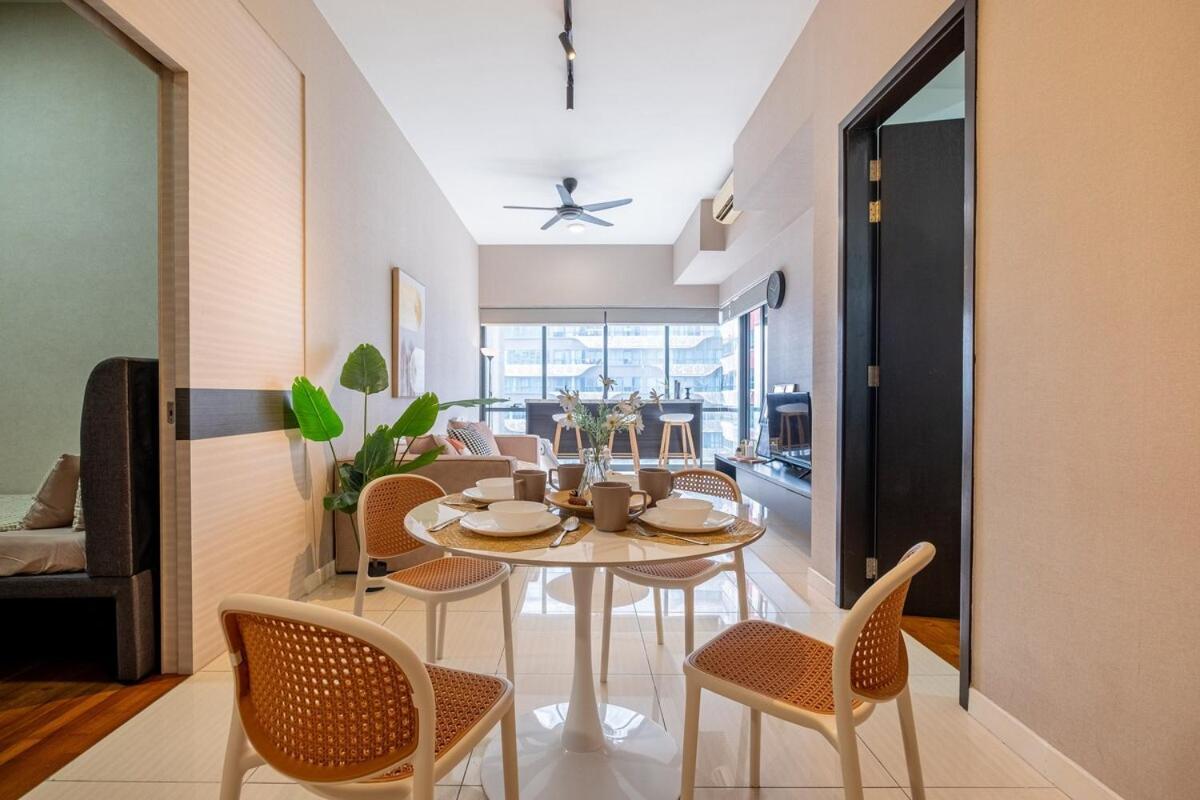 Apartment Sunset French 2bedroom Kids Play The Elements Kuala Lumpur